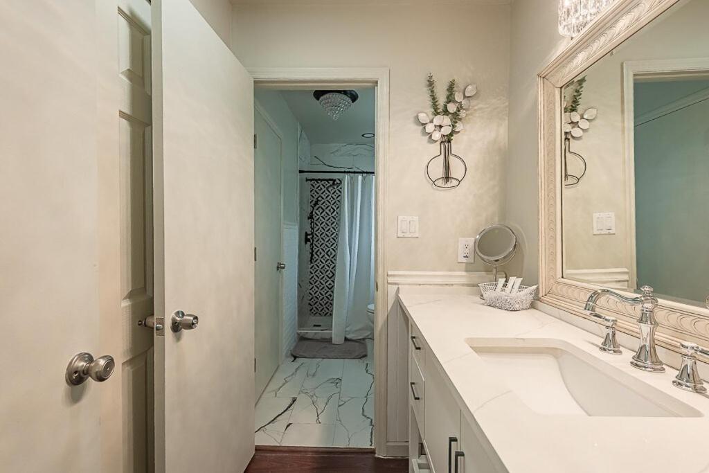 Cozy Townhome Retreat With King Bed Near I-10, Capitol, Fsu & Famu Tallahassee Exterior foto